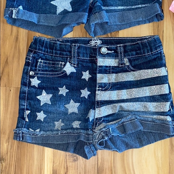 American Flag Shorts 🇺🇸 - Picture 2 of 6
